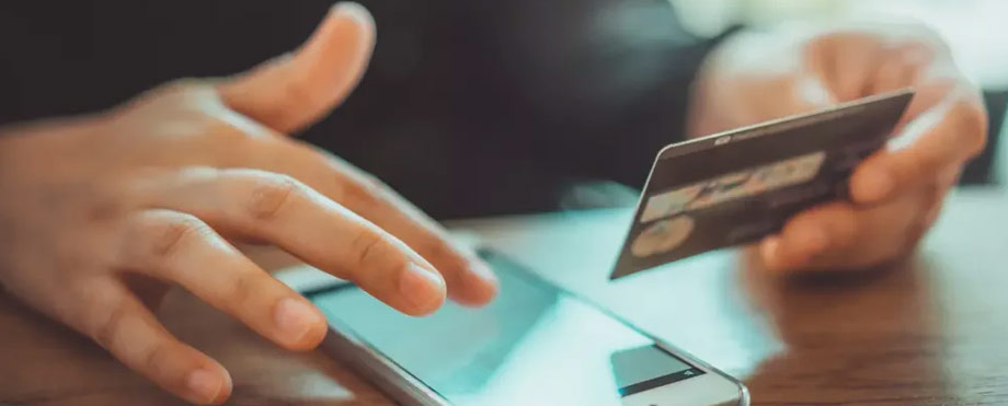 女子沦为现金外汇诈骗受害者，追回12,000英镑